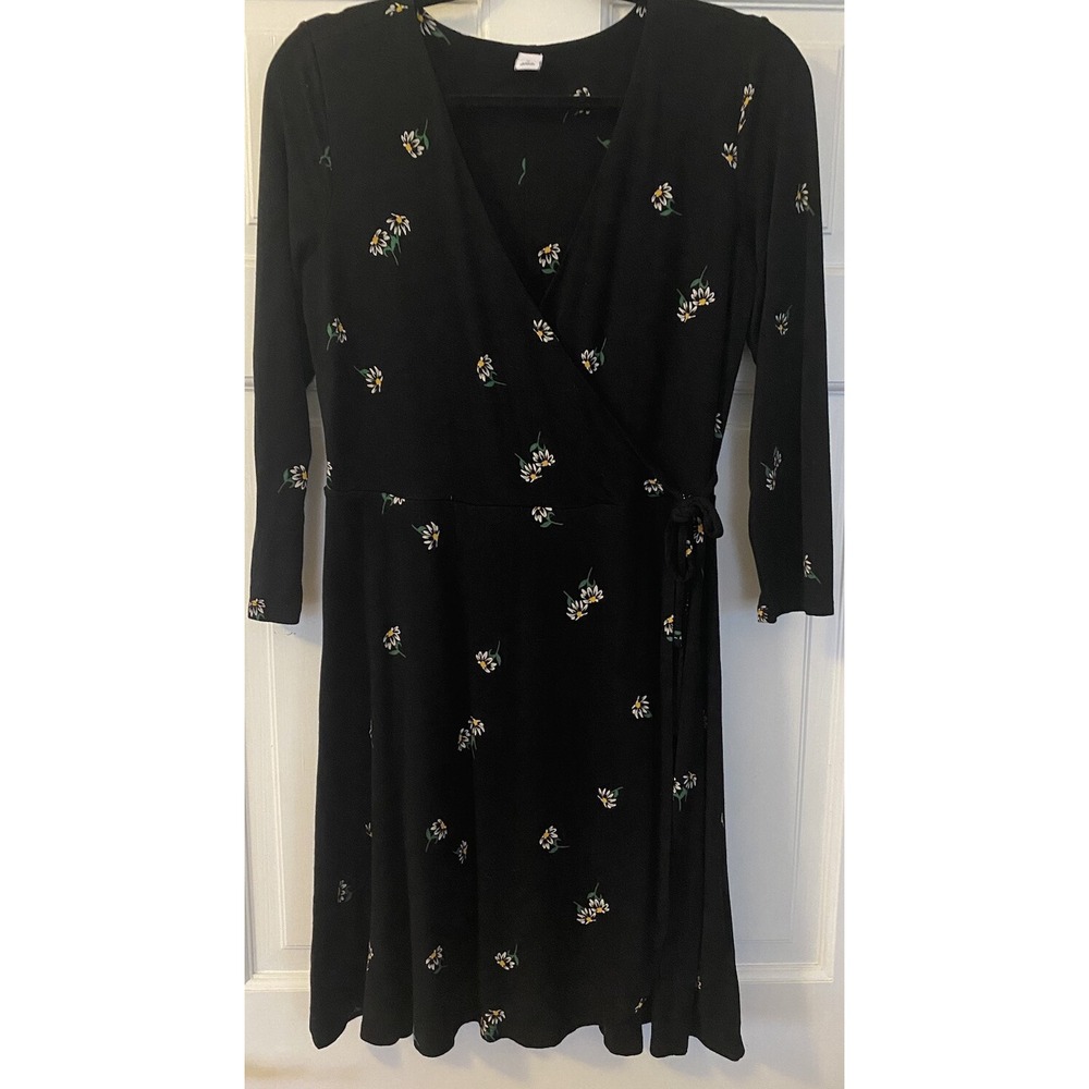 Old Navy Dress Womens SZ Med Black Ladies Wrap Fit &‎ Flare Daisy Floral Midi
